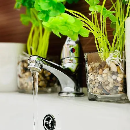 Sholiday Studio Apartment & Free Parking ! *