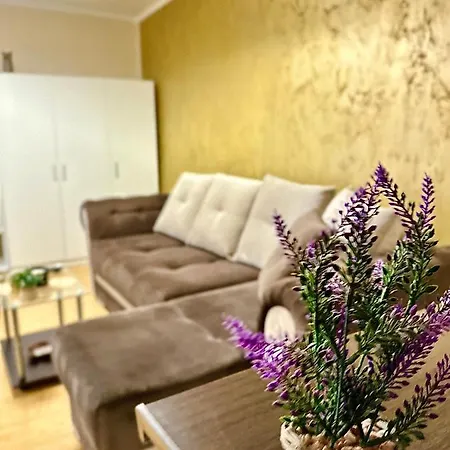 Cu Parcare La Locatie !!! Apartament *