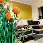 Apartment Sholiday Modern Cu Parcare Gratuita In *